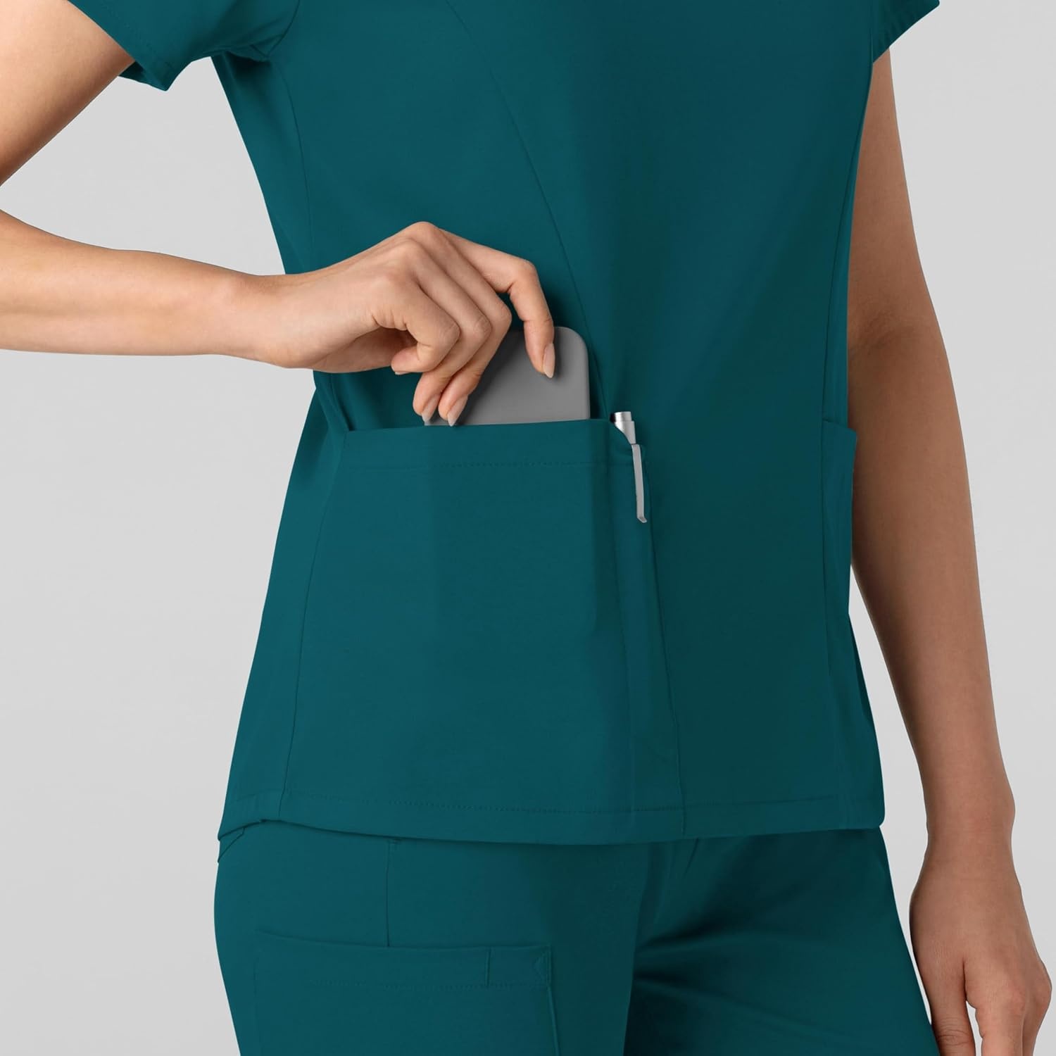 Wink Boundless Women’s 2-Pocket V-Neck Scrub Top(Caribbean)