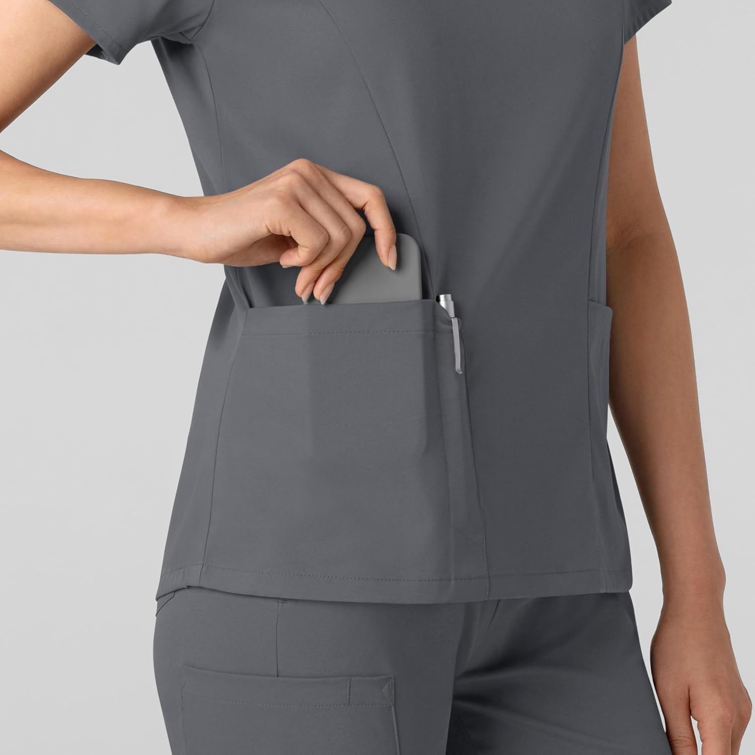 Wink Boundless Women’s 2-Pocket V-Neck Scrub Top(Pewter)