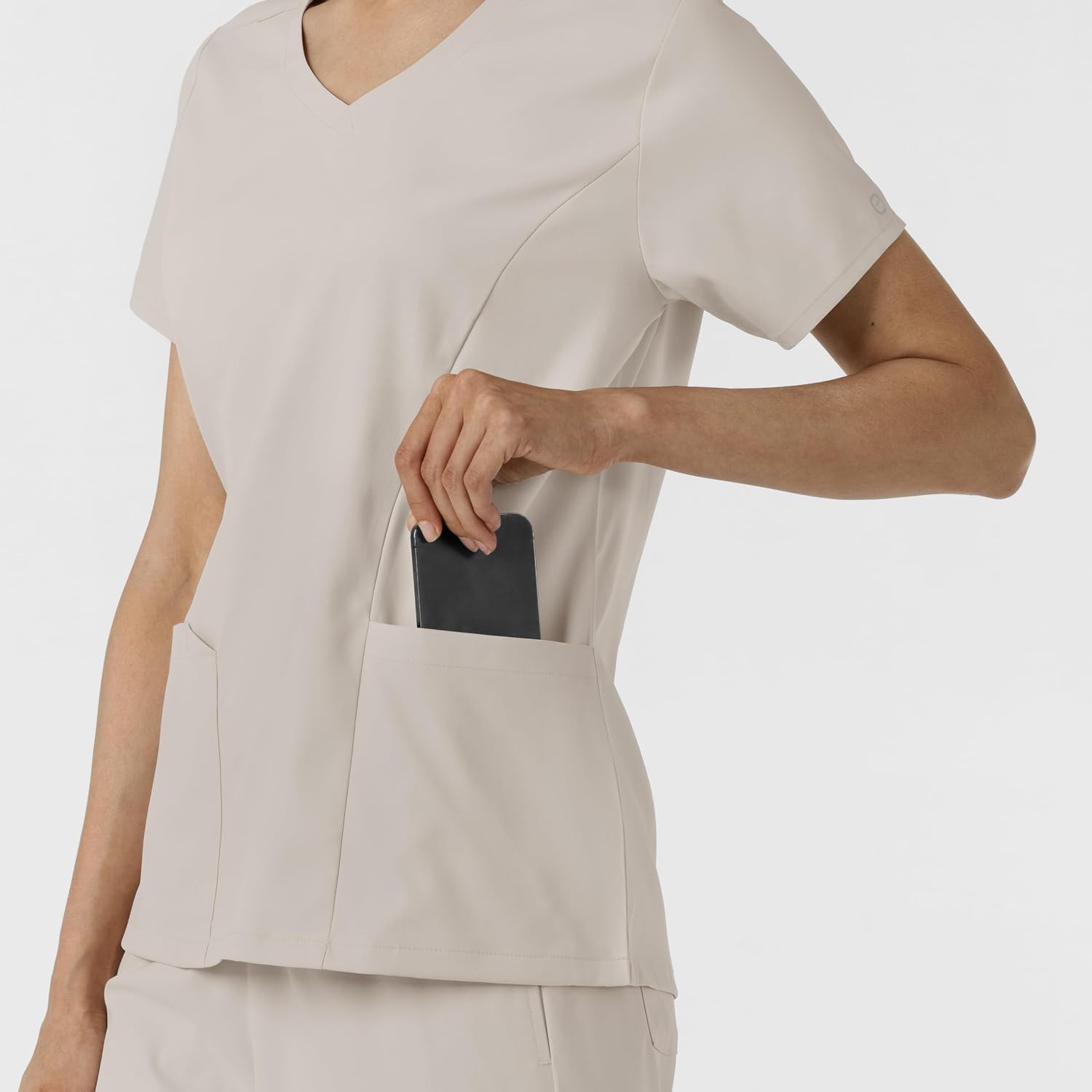 Wink Boundless Women’s 2-Pocket V-Neck Scrub Top(Cloud)