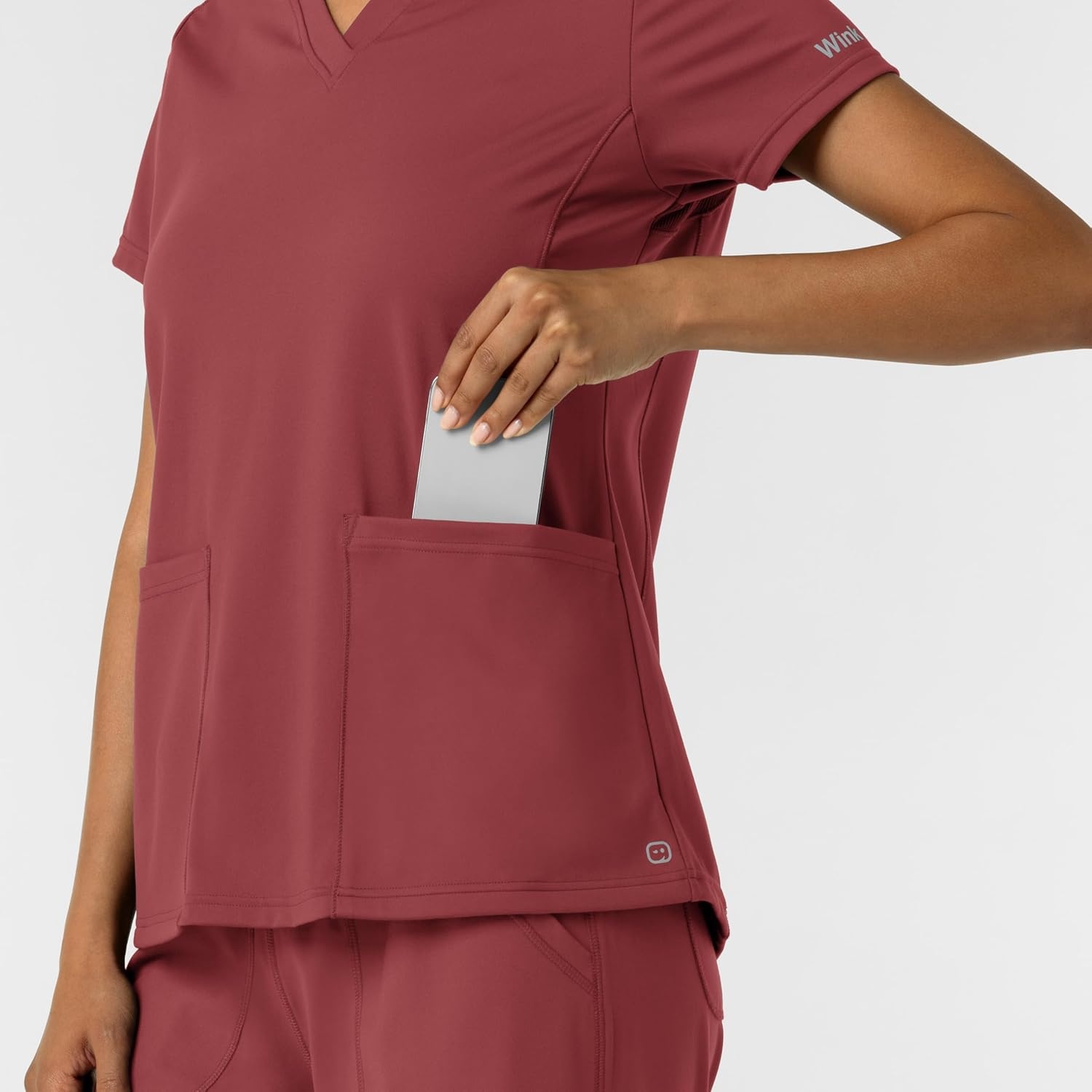 Wink Women’s Women’s 2-Pocket Scrub Top(Ruby)