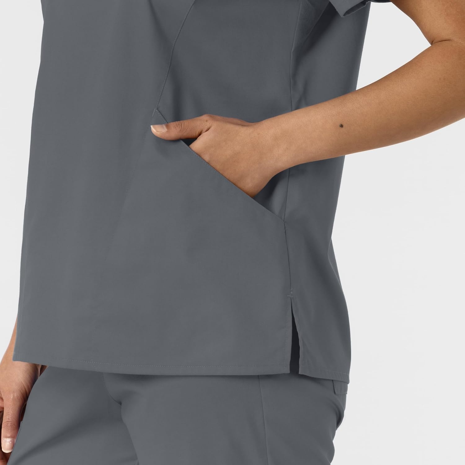 Wink Work Women’s Curved V-Neck Scrub Top(Pewter)