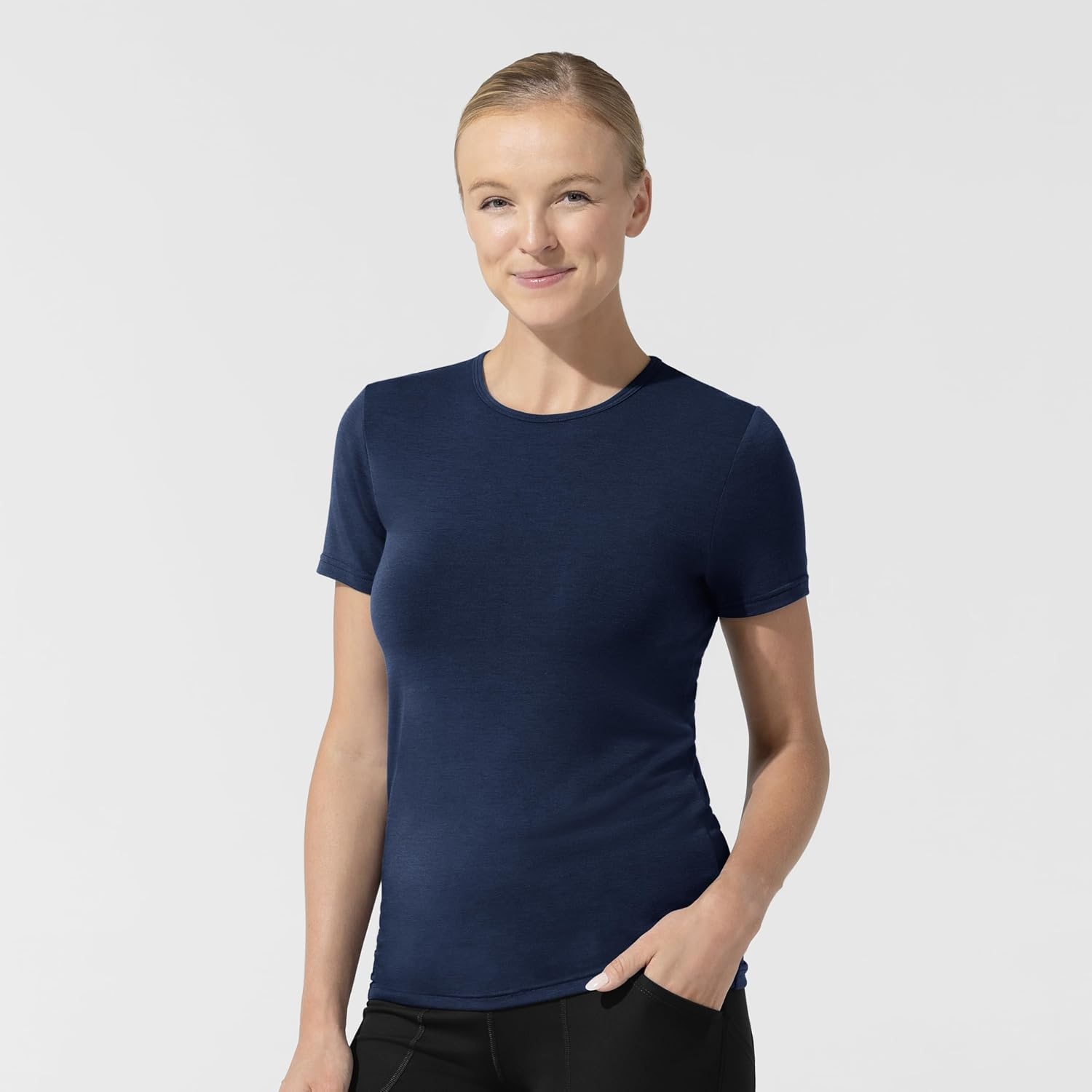 Wink Layers Women’s Short Sleeve Essential Tee(Navy)