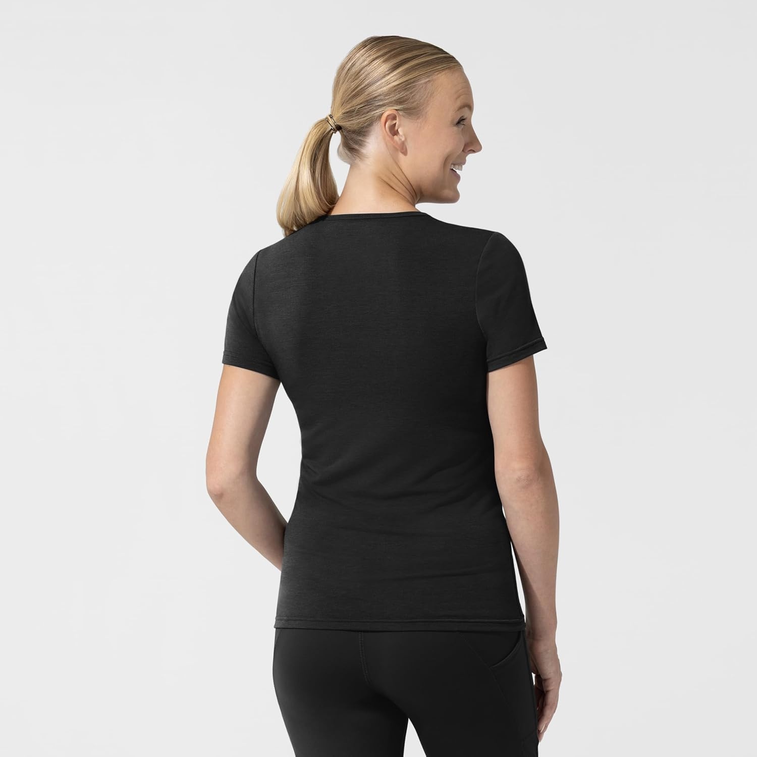 Wink Layers Women’s Short Sleeve Essential Tee(Black)