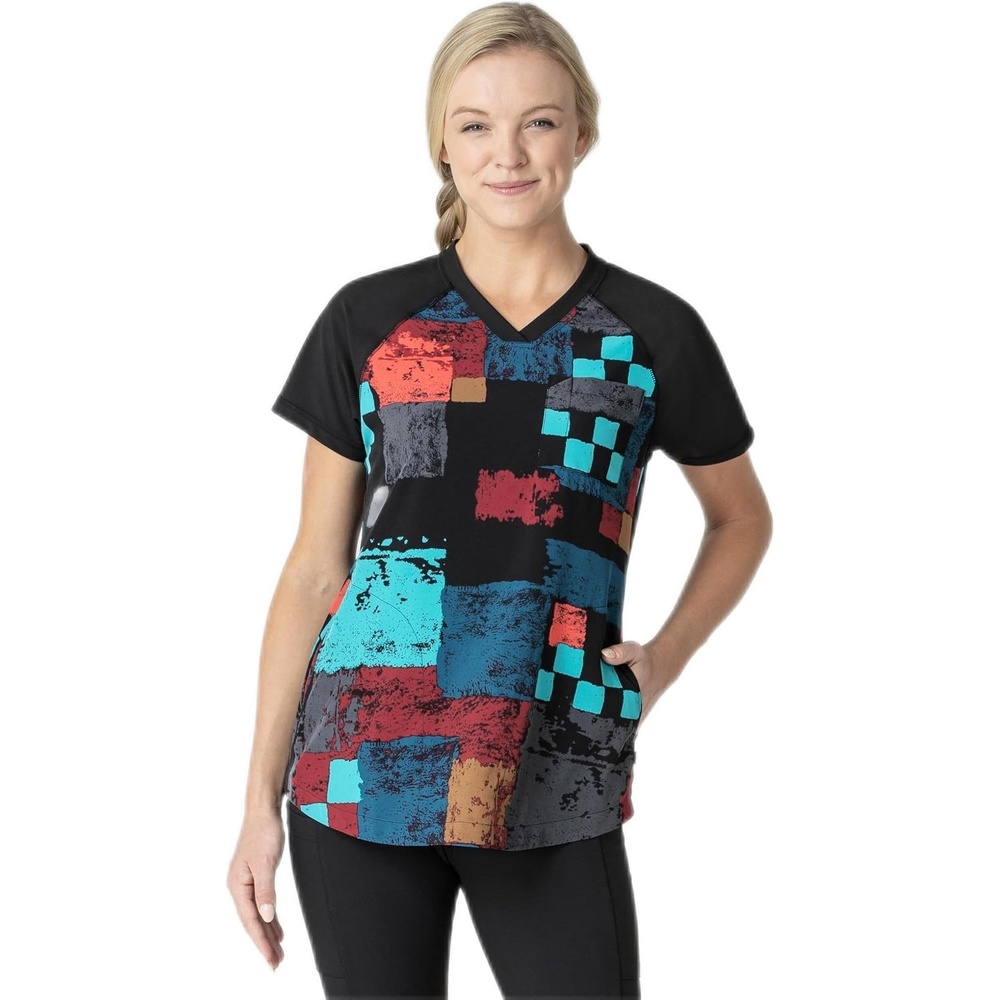 WINK Womens Women’s Yoga V-Neck Print Scrub Top(Fireside Check)