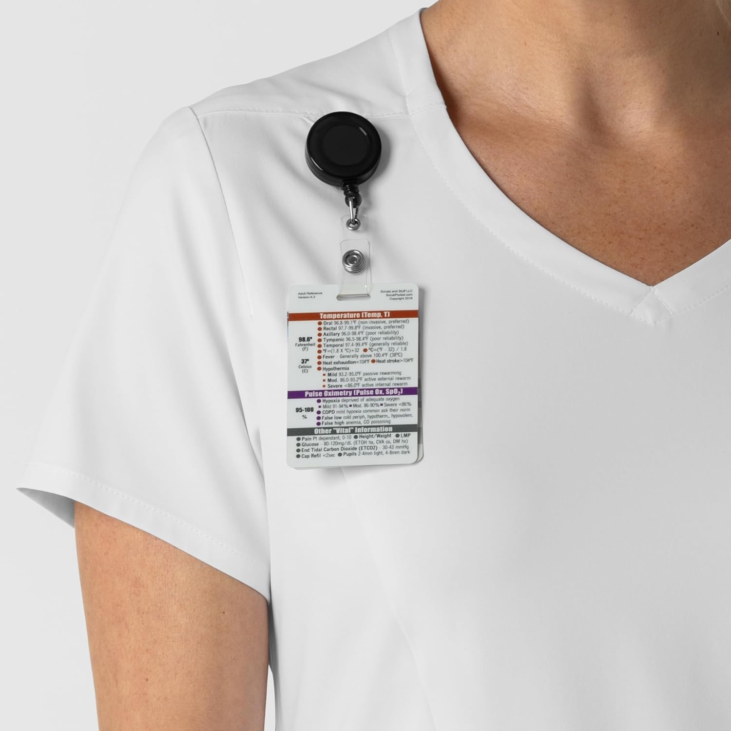 Wink Boundless Women’s 2-Pocket V-Neck Scrub Top(White)