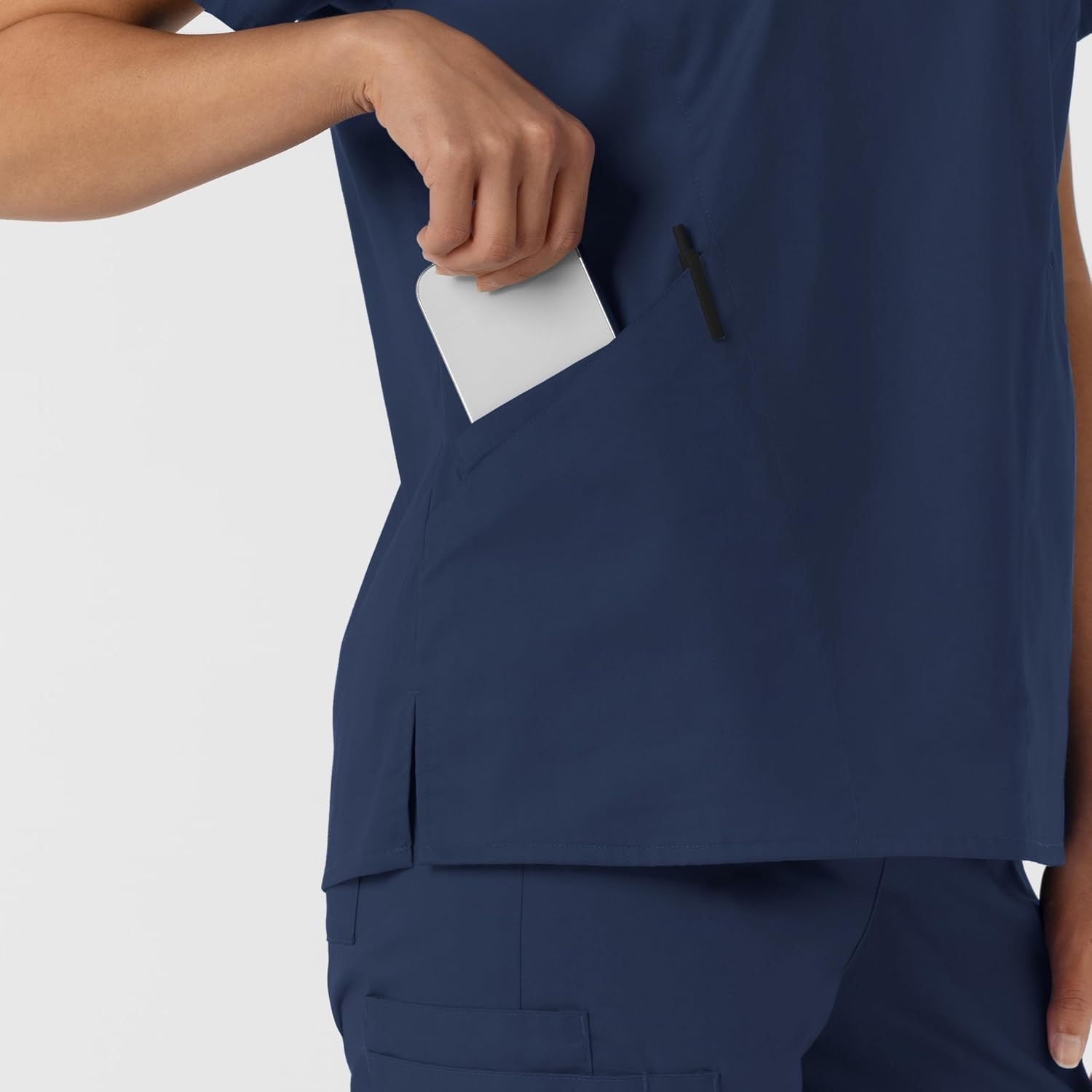 Wink Work Women’s Curved V-Neck Scrub Top(Navy)