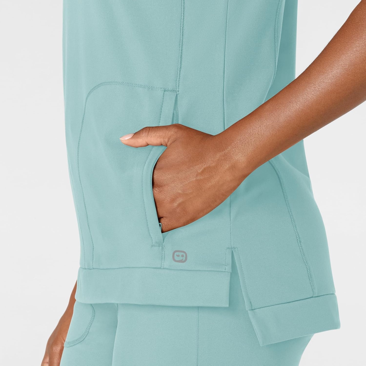 Wink Renew Women’s Flex-n-Reach Crew Neck Scrub Top(Coastal Blue)