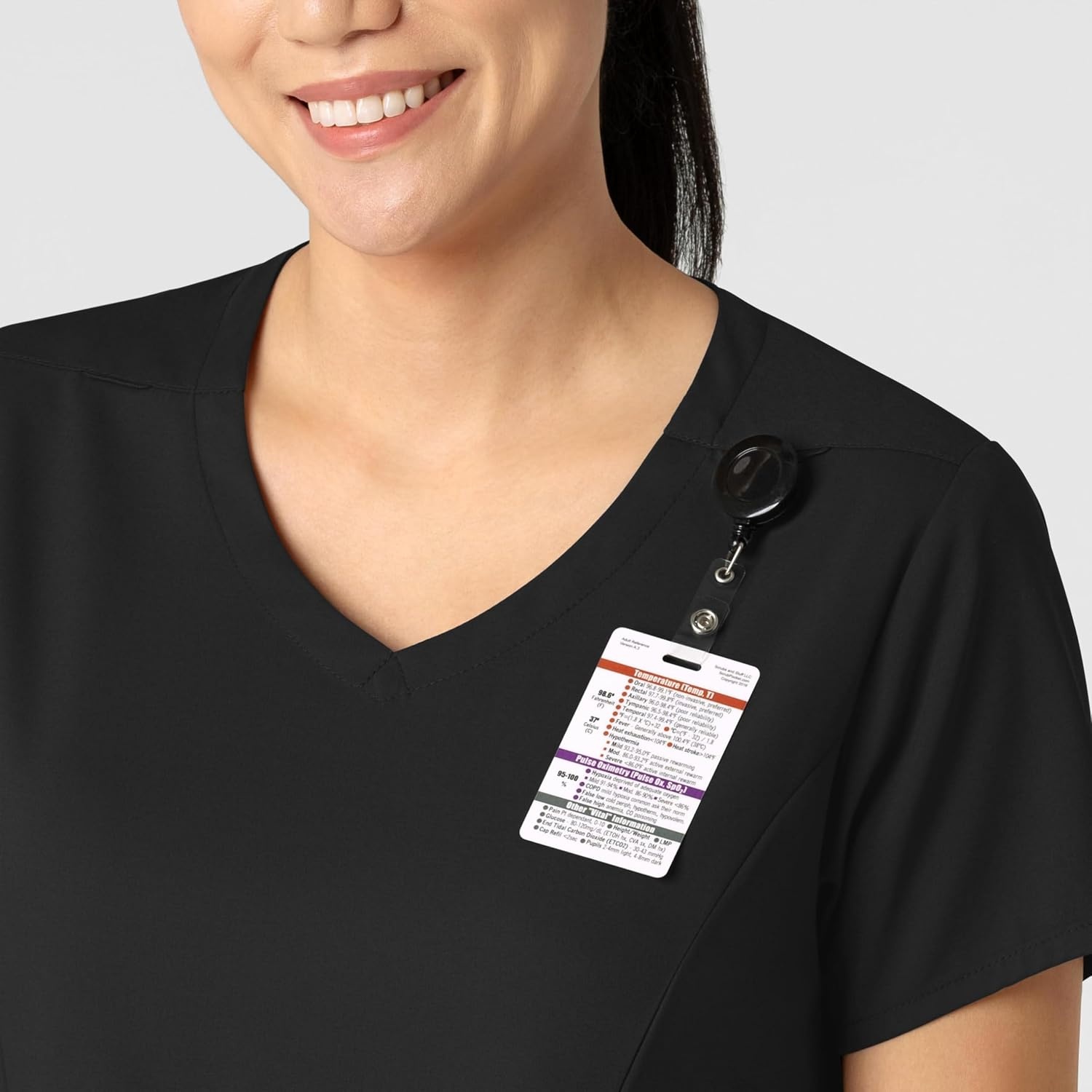 Wink Boundless Women’s 2-Pocket V-Neck Scrub Top(Black)