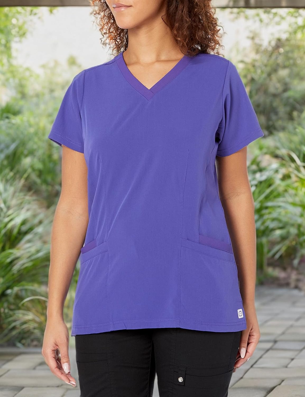 WonderWink Women’s Women’s Flex Back V-Neck Scrub Top(Grape)