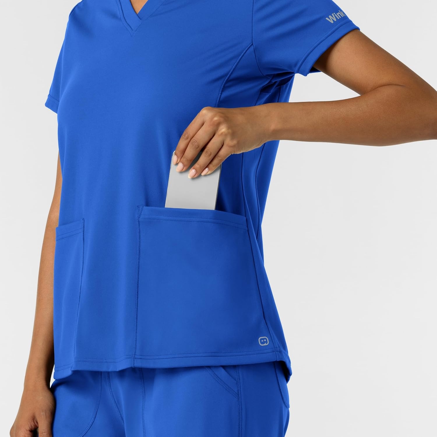 Wink Women’s Women’s 2-Pocket Scrub Top(Royal)