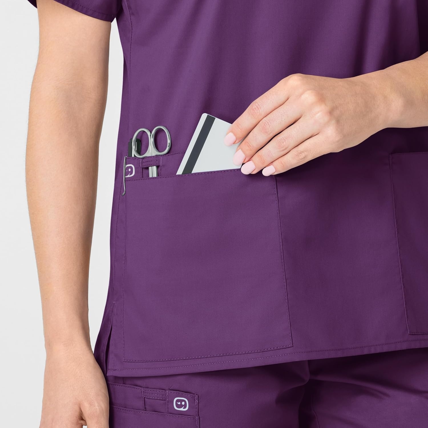 Wink Women’s Women’s V-Neck Scrub Top(Eggplant)