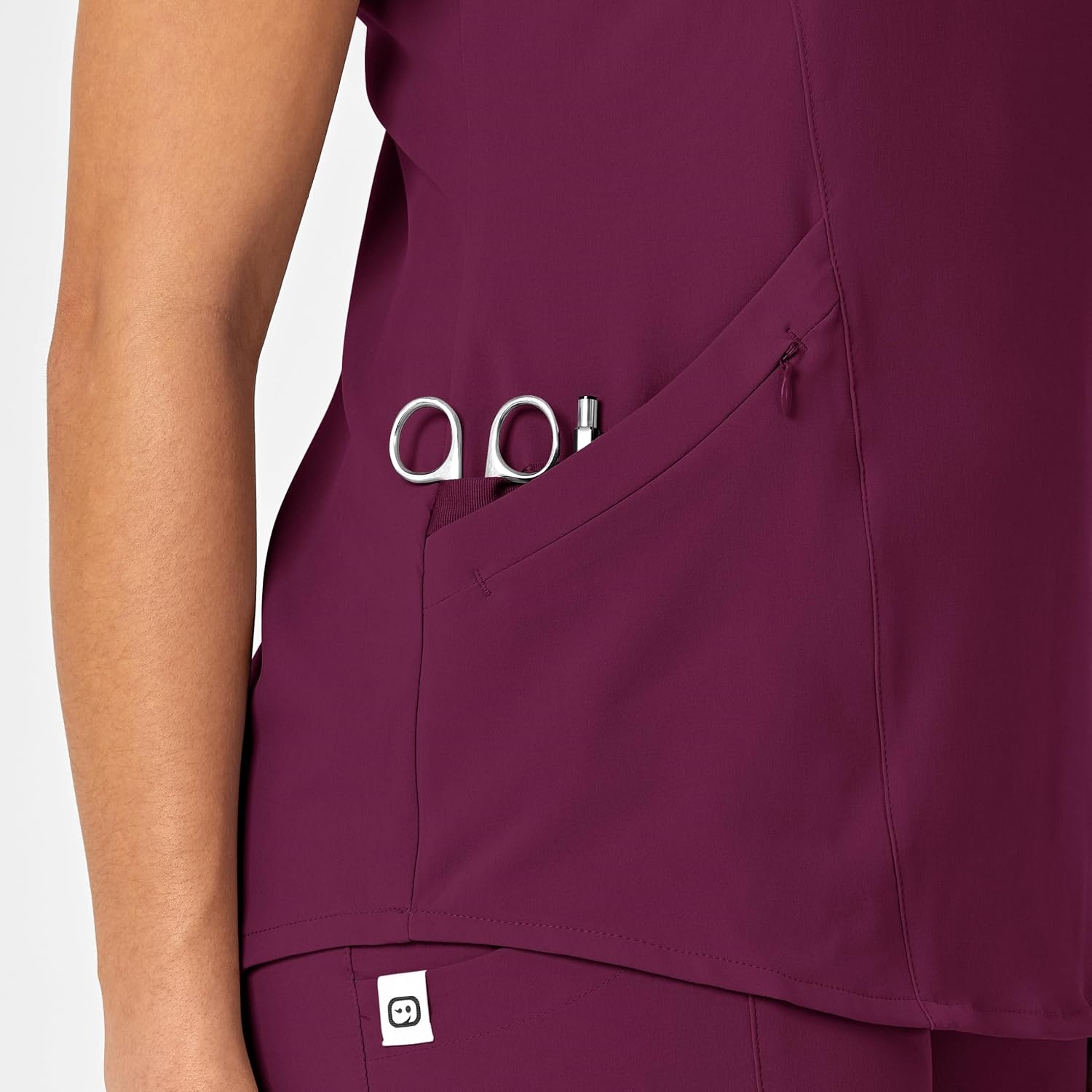 Wink Renew Women’s V-Neck Scrub Top(Wine)