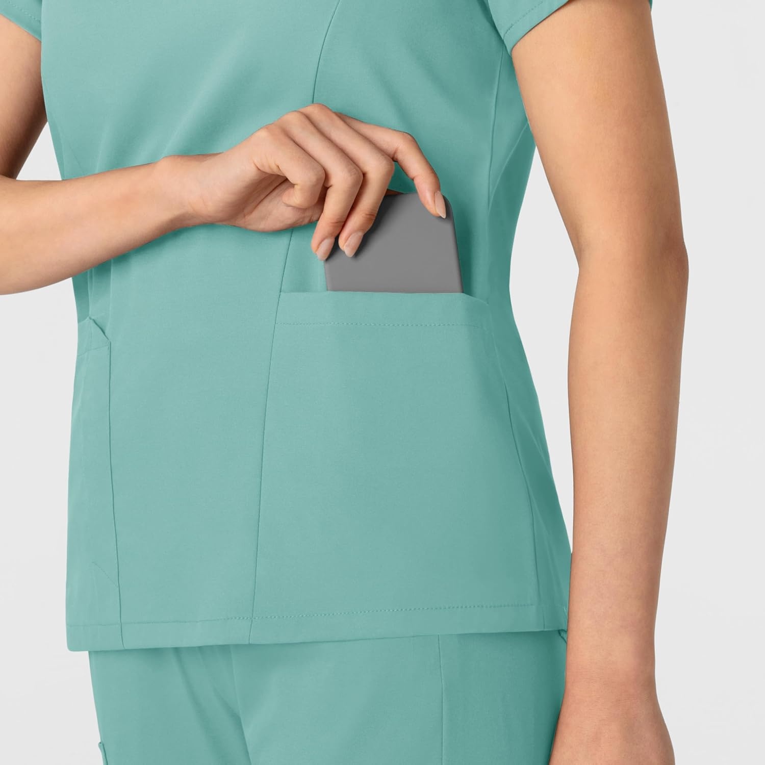 Wink Boundless Women’s 2-Pocket V-Neck Scrub Top(Turquoise)