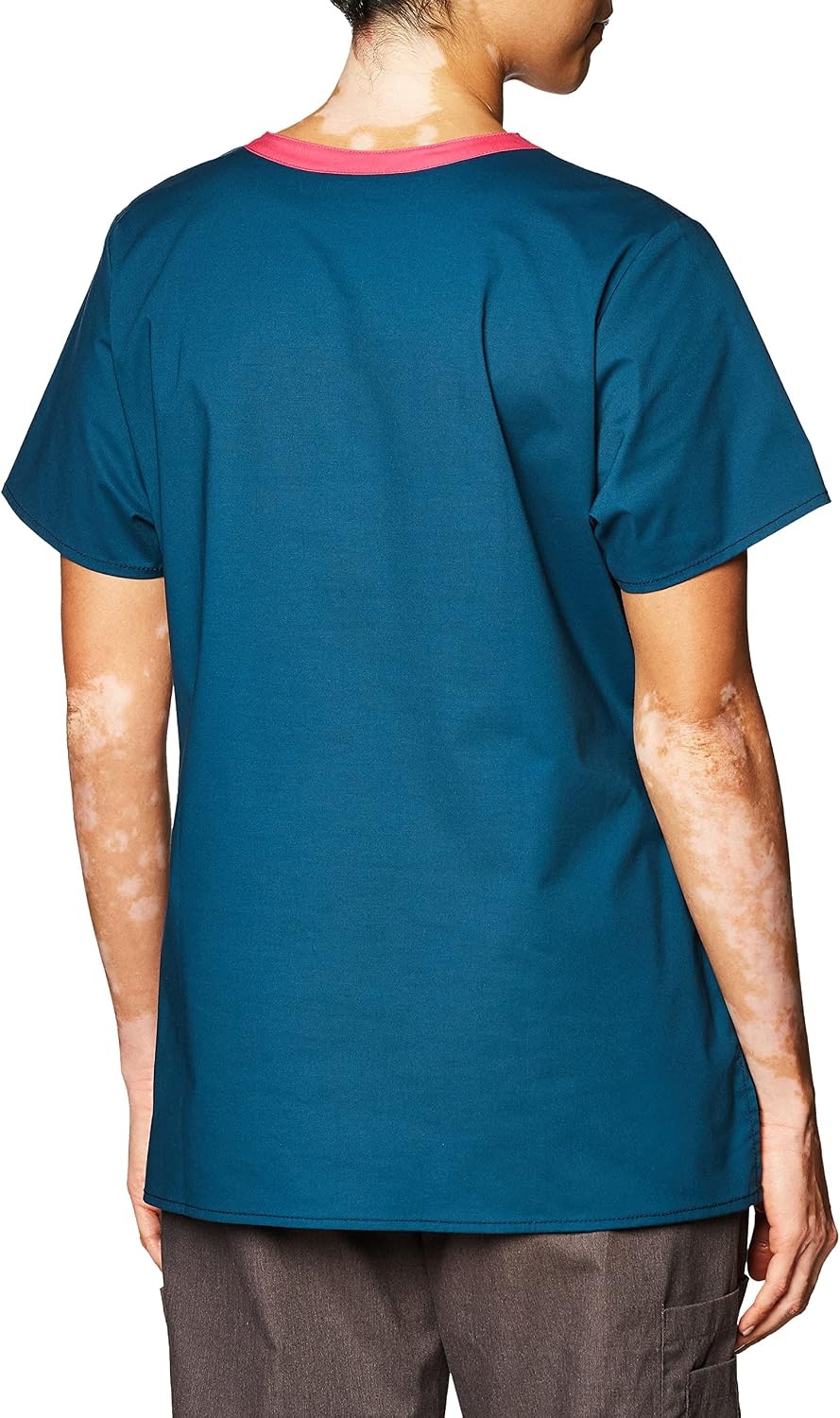 Wink WonderFLEX Patience – Women’s Curved Notch Neck Scrub Top(Caribbean)