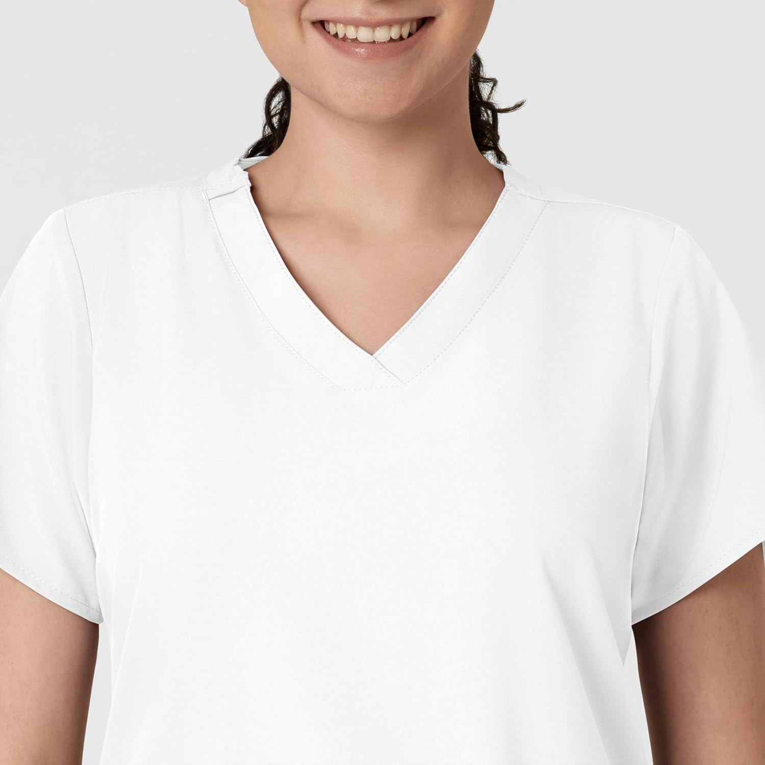 WINK W123 Women’s Basic V-Neck Scrub Top(White)