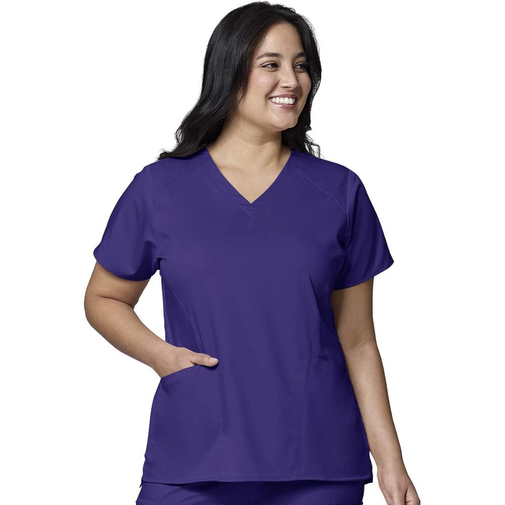 WonderWink Womens Women’s Four Pocket V-Neck Scrub Top(Grape)