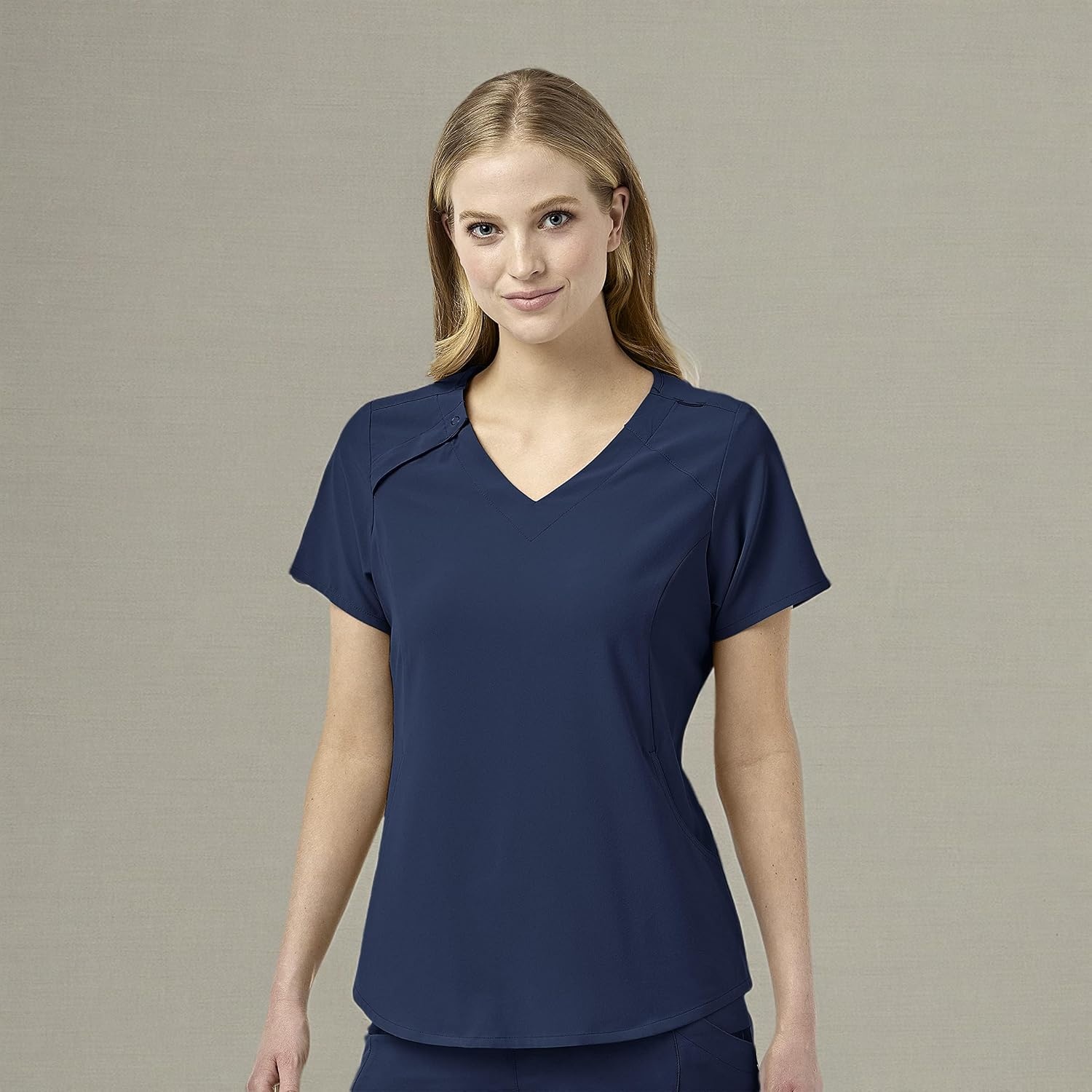 WonderWink Mens Renew Women’s Zip Accent Scrub Top(Navy)