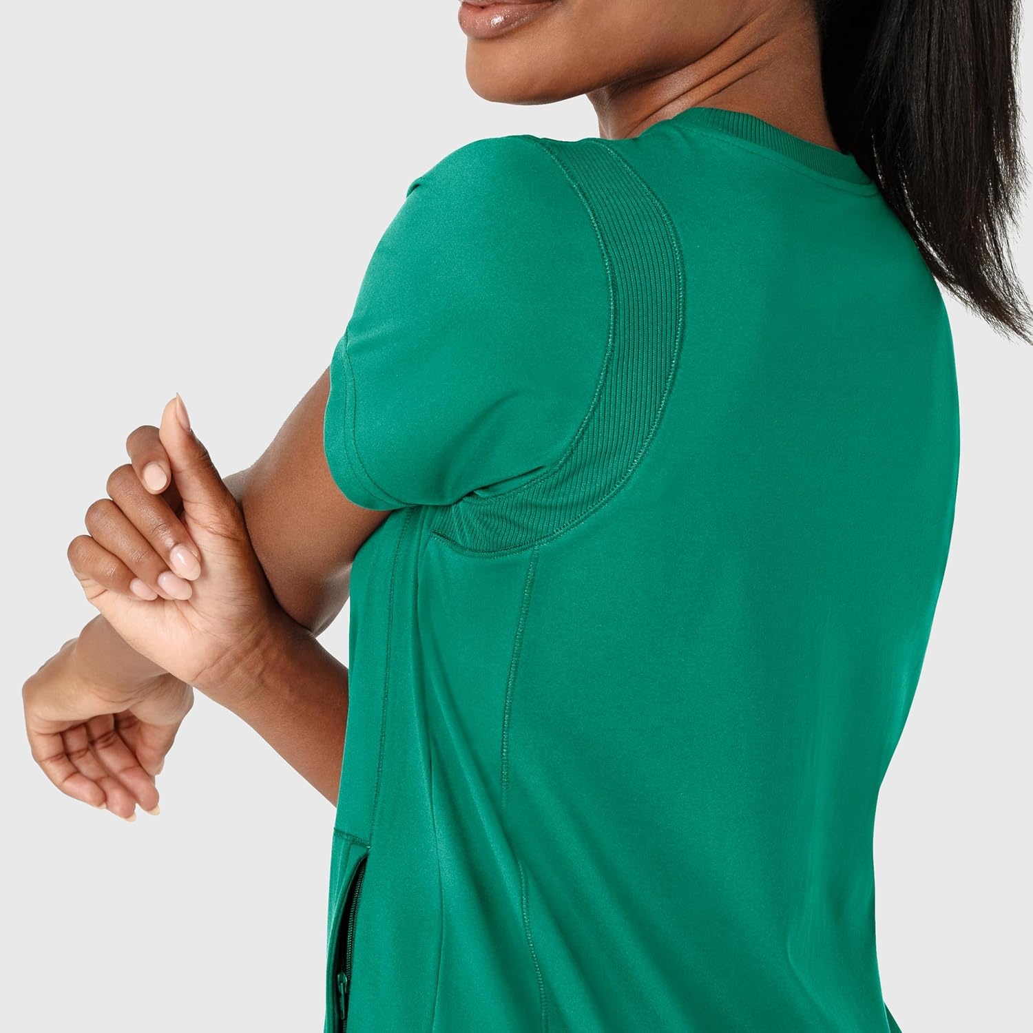 Wink PRO Women’s 4 Pocket V-Neck Scrub Top(Bahama Breeze)