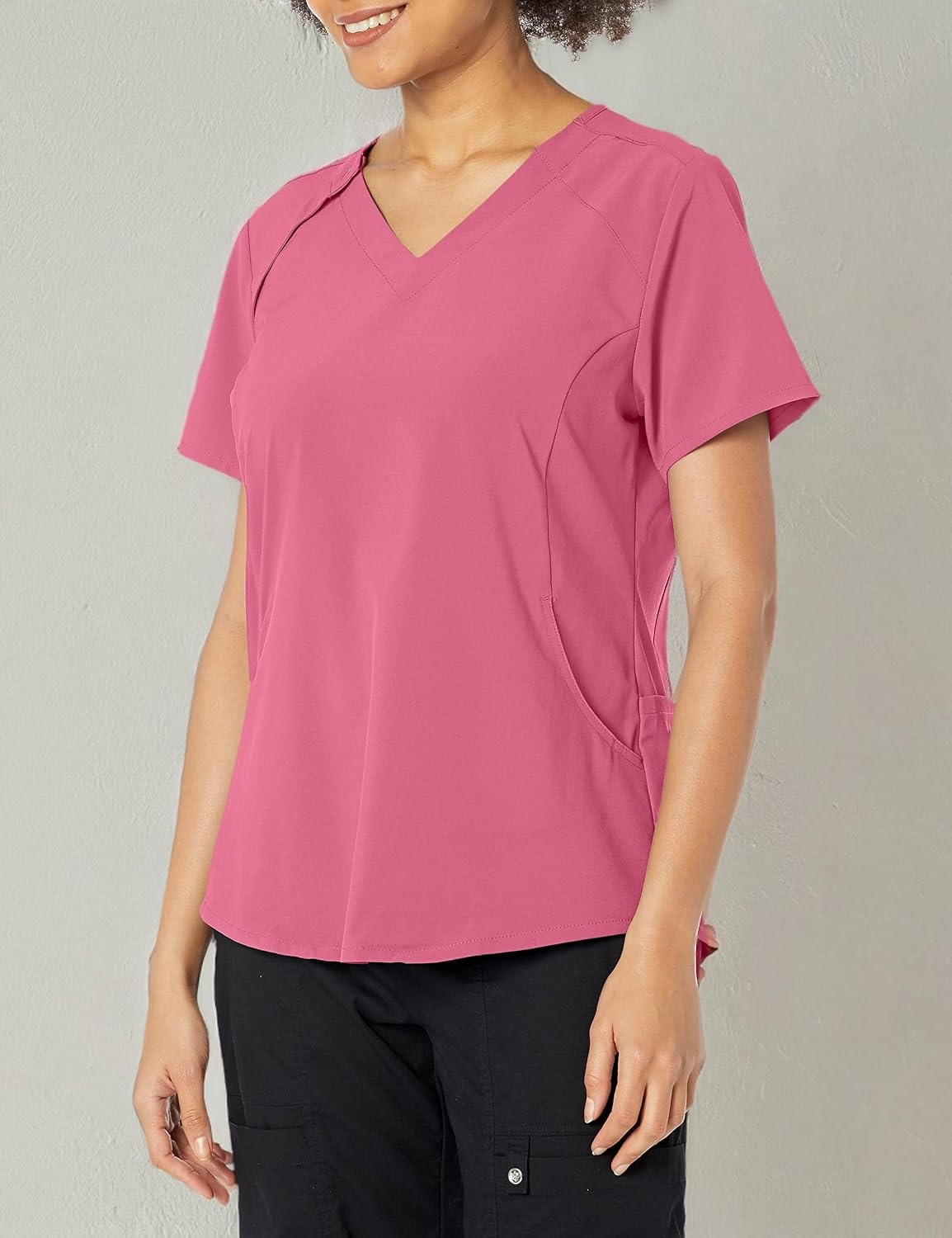 WonderWink Mens Renew Women’s Zip Accent Scrub Top(Rosebud)