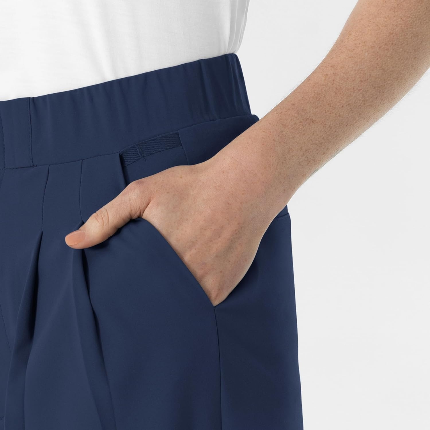 Wink Renew Women’s High Waist Slim Leg Scrub Pant(Navy)